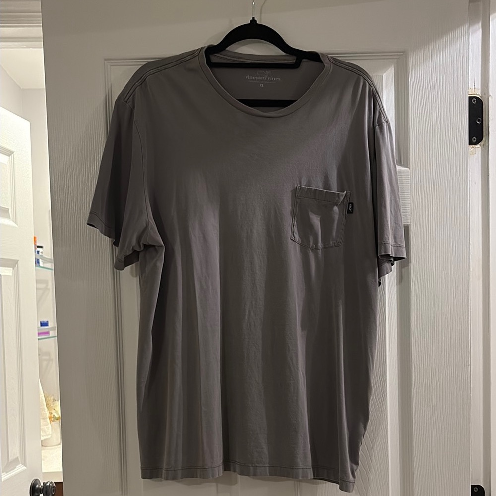 VINEYARD VINES XL GRAY MENS TSHIRT